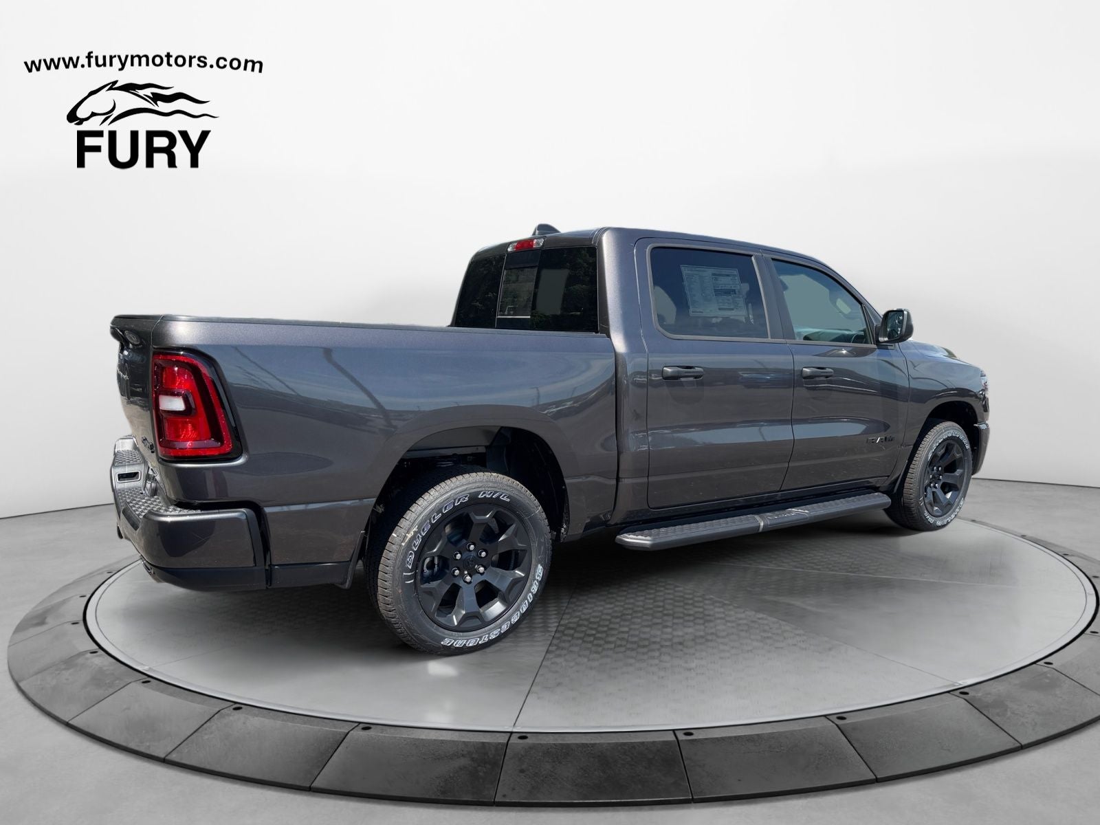 2026 RAM 1500 RAM 1500 EXPRESS CREW CAB 4X4 5'7' BOX