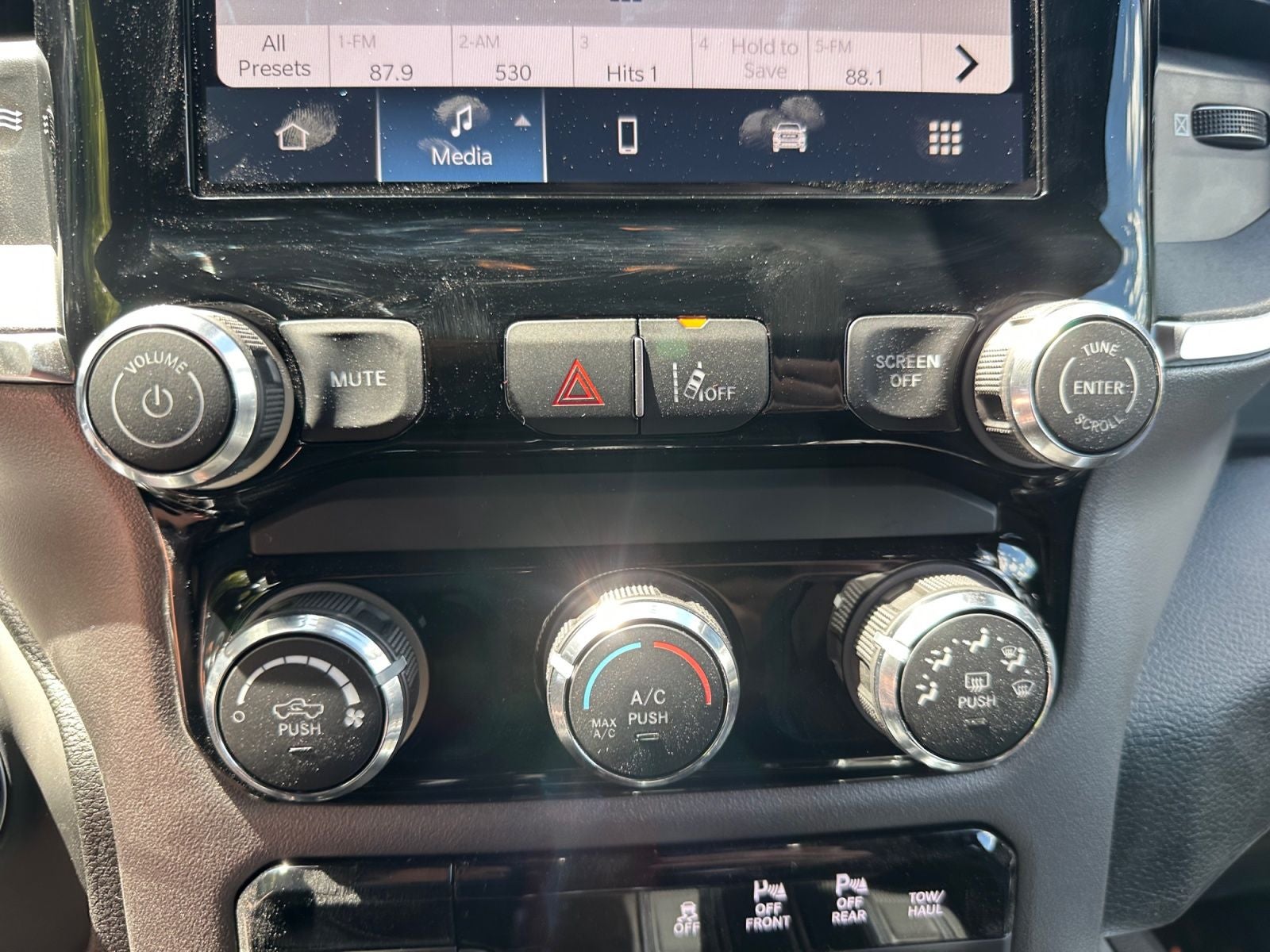 2026 RAM Ram 1500 RAM 1500 EXPRESS CREW CAB 4X4 5'7' BOX
