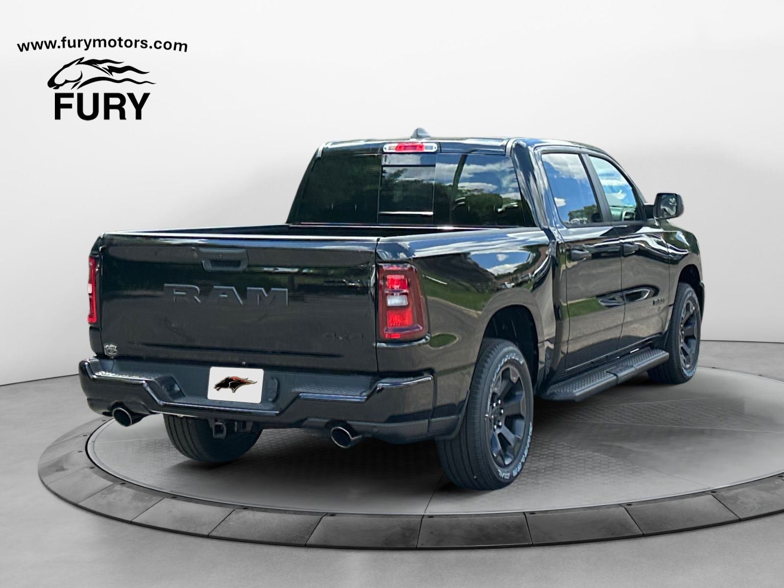 2026 RAM Ram 1500 RAM 1500 EXPRESS CREW CAB 4X4 5'7' BOX