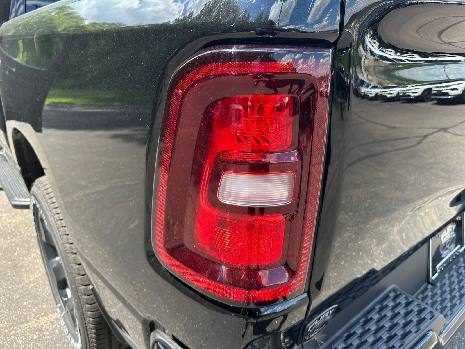 2026 RAM Ram 1500 RAM 1500 EXPRESS CREW CAB 4X4 5'7' BOX