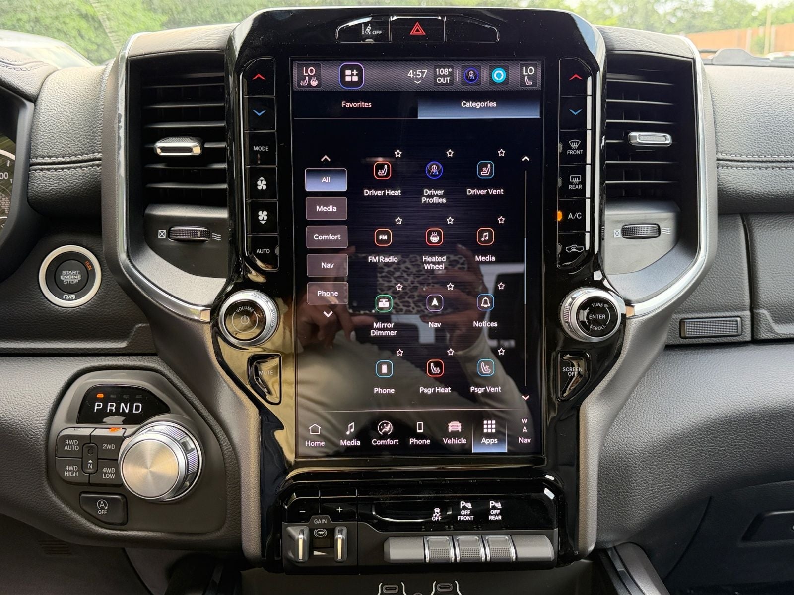 2026 RAM Ram 1500 RAM 1500 LARAMIE CREW CAB 4X4 5'7' BOX