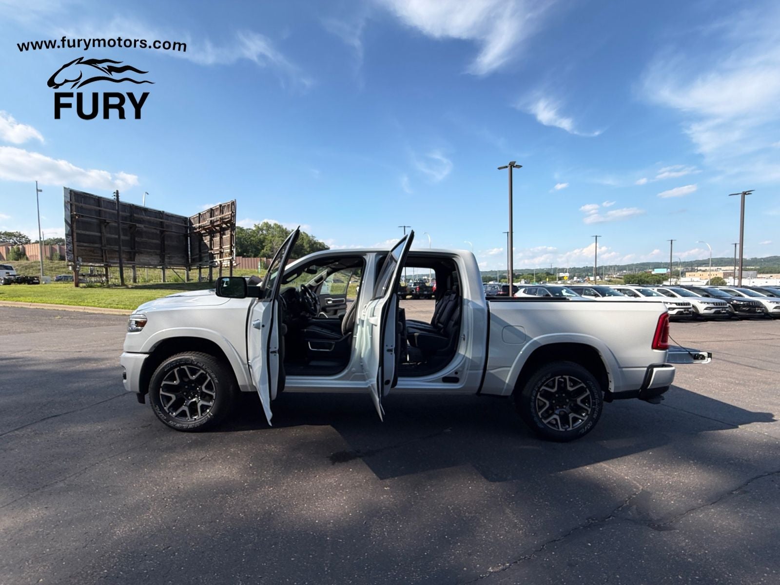 2026 RAM Ram 1500 RAM 1500 LARAMIE CREW CAB 4X4 5'7' BOX