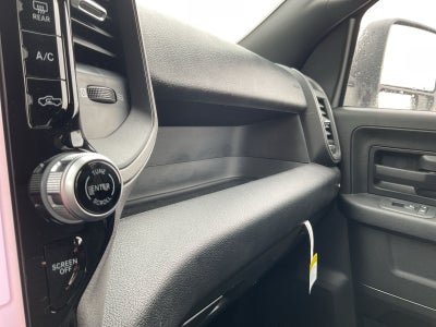 2026 RAM 2500 RAM 2500 BLACK EXPRESS CREW CAB 4X4 6'4' BOX