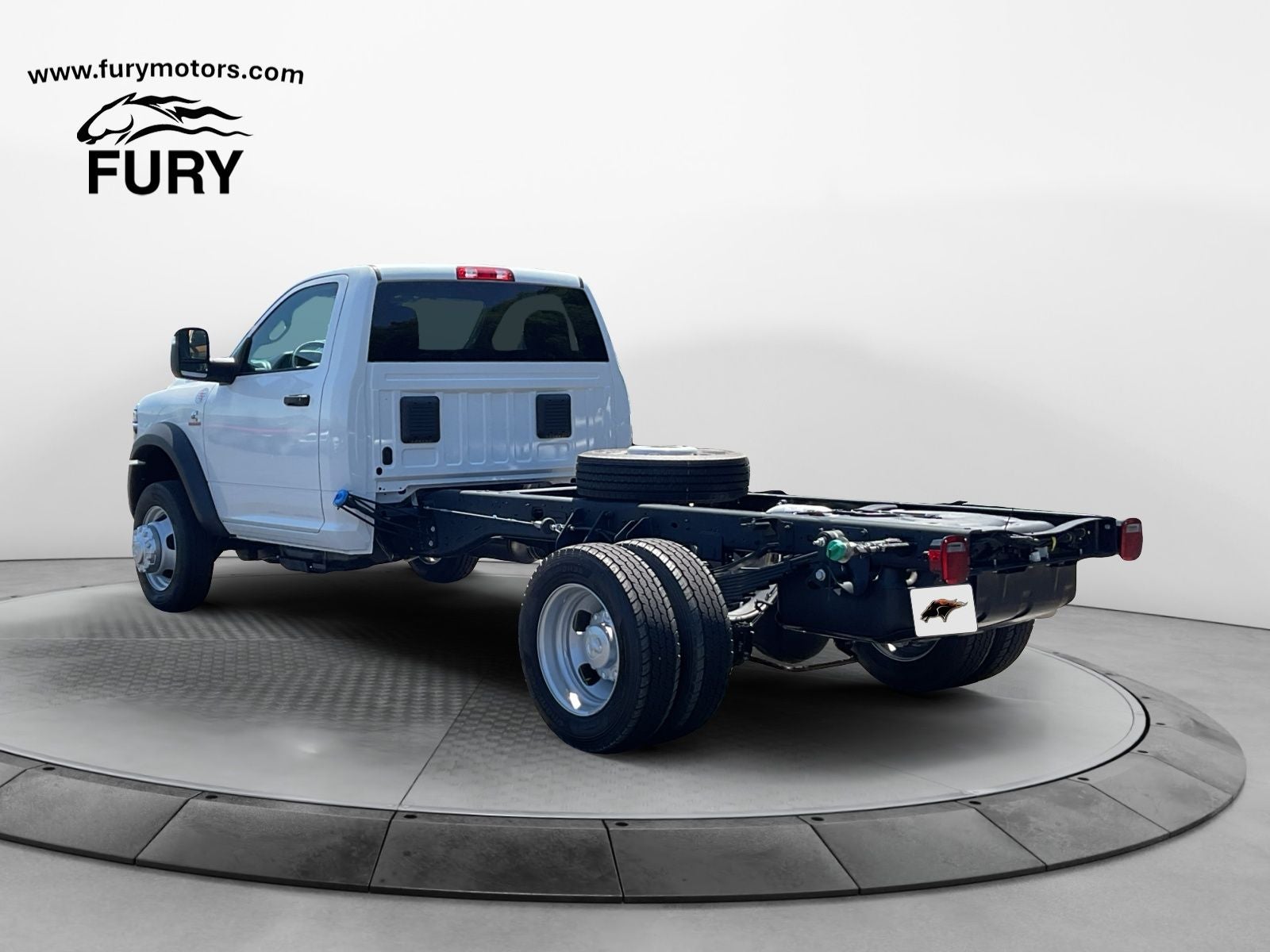 2026 RAM 5500 Chassis RAM 5500 TRADESMAN CHASSIS REGULAR CAB 4X4 84' CA