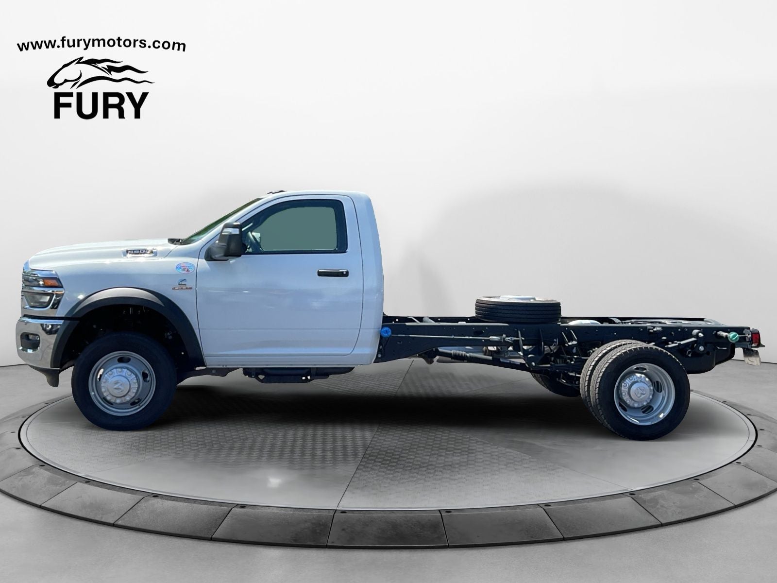 2026 RAM 5500 Chassis RAM 5500 TRADESMAN CHASSIS REGULAR CAB 4X4 84' CA