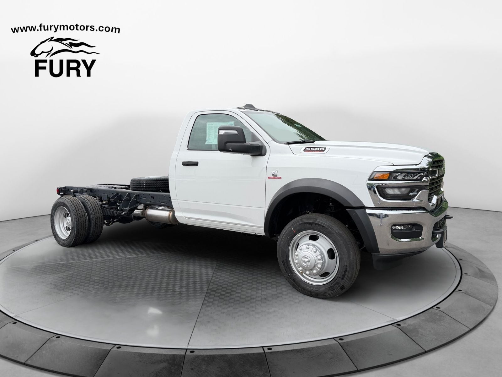 2026 RAM 5500 Chassis RAM 5500 TRADESMAN CHASSIS REGULAR CAB 4X4 84' CA