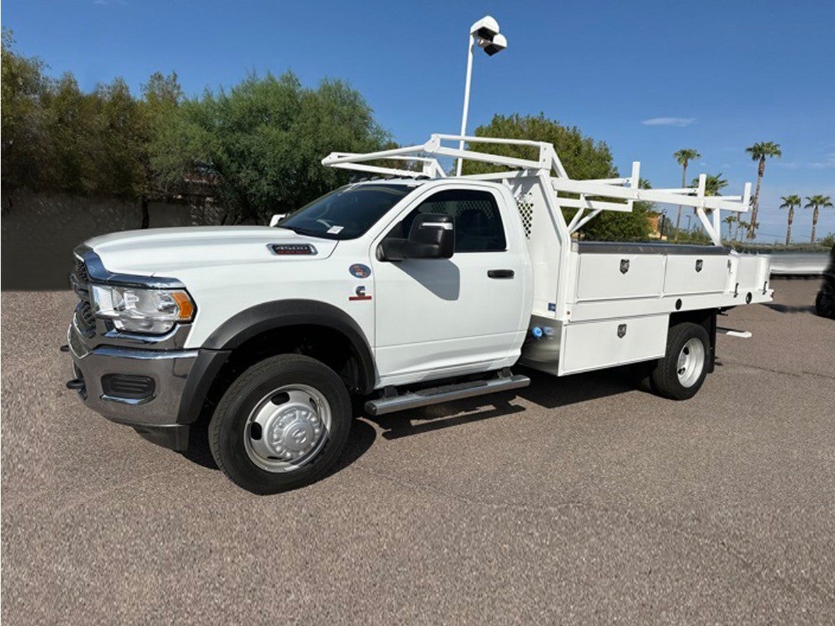 2026 RAM 5500 Chassis RAM 5500 TRADESMAN CHASSIS REGULAR CAB 4X4 84' CA