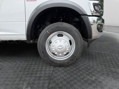 2026 RAM 5500 Chassis RAM 5500 TRADESMAN CHASSIS REGULAR CAB 4X4 84' CA
