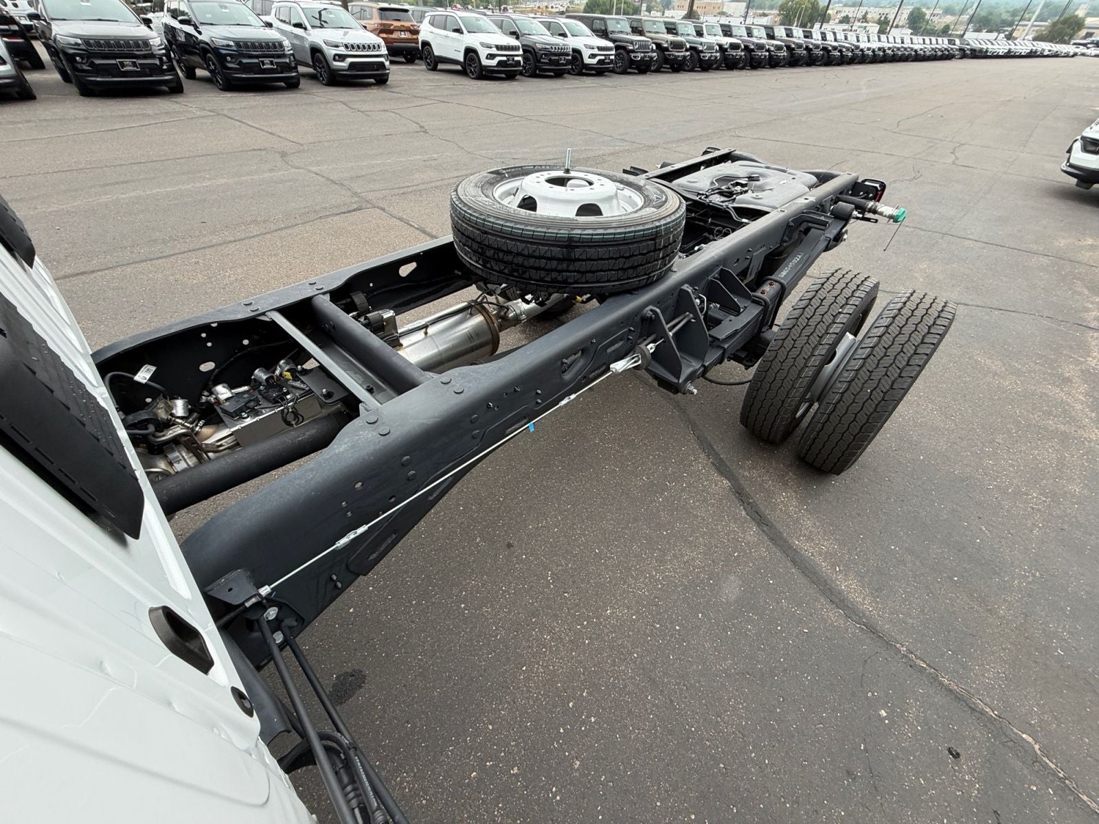 2026 RAM 5500 Chassis RAM 5500 TRADESMAN CHASSIS REGULAR CAB 4X4 84' CA