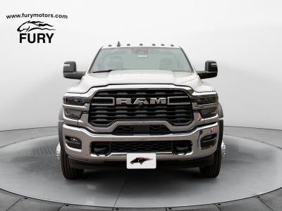 2026 RAM 5500 Chassis RAM 5500 TRADESMAN CHASSIS REGULAR CAB 4X4 84' CA