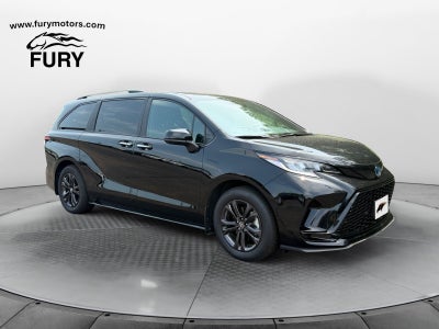 2025 Toyota Sienna Base