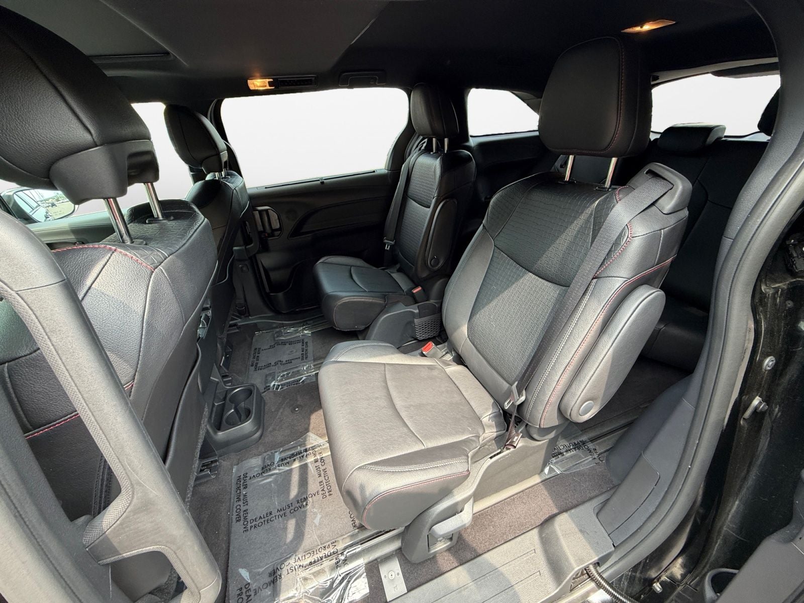 2025 Toyota Sienna Base