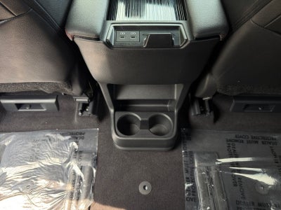 2025 Toyota Sienna Base