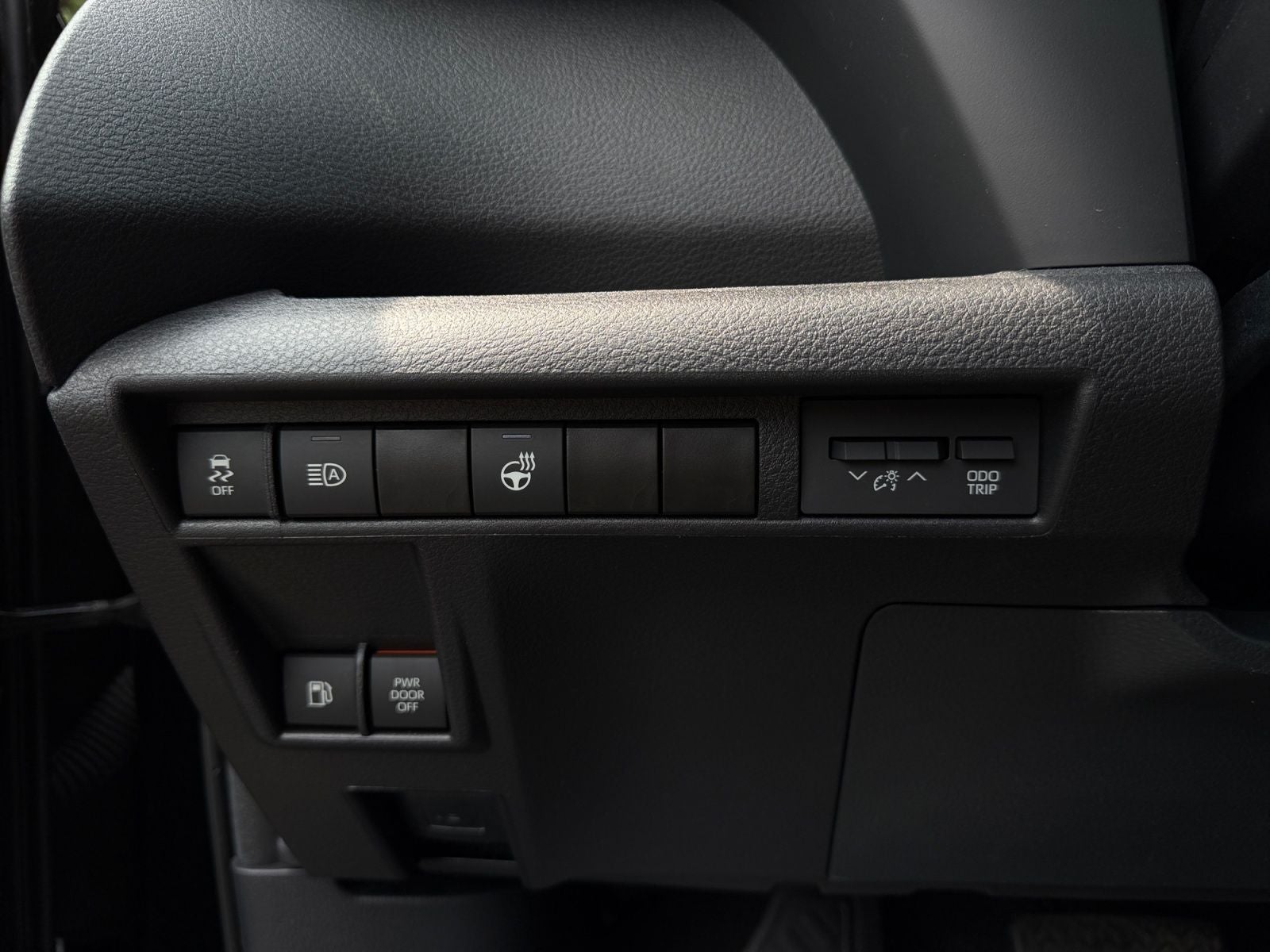 2025 Toyota Sienna Base