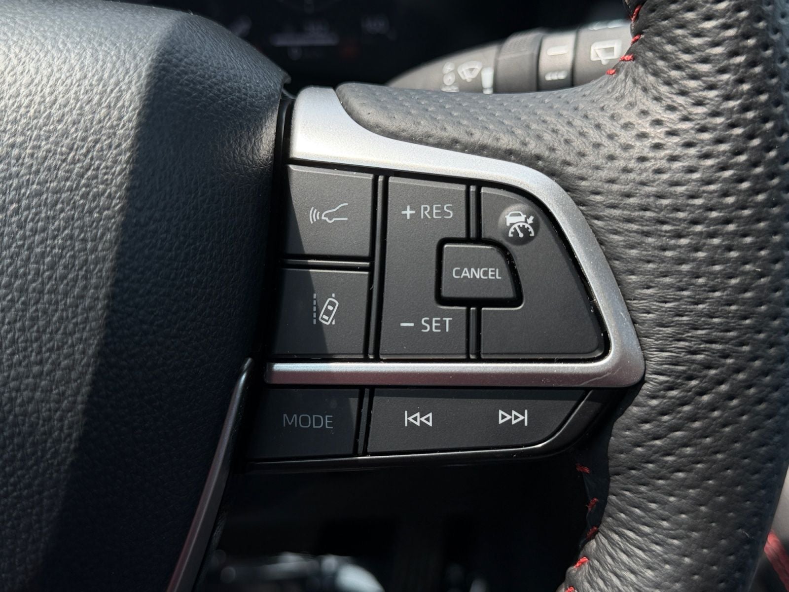 2025 Toyota Sienna Base