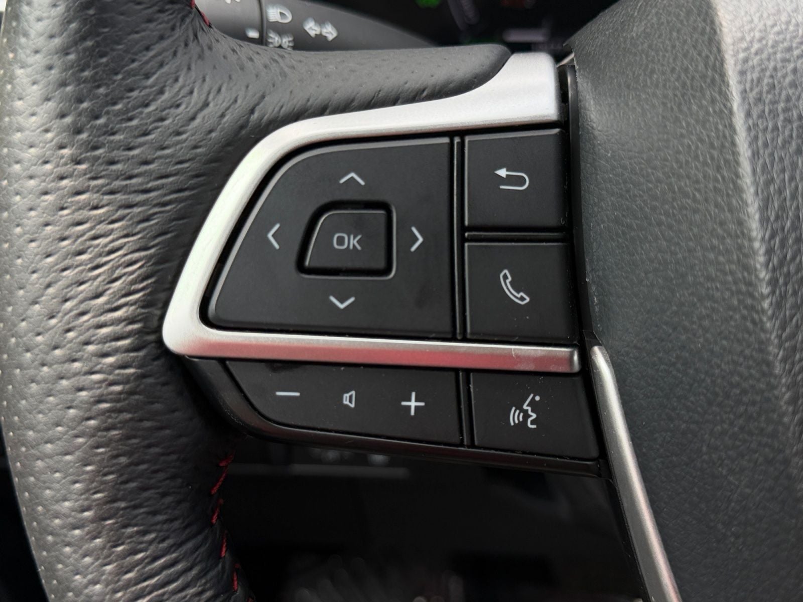 2025 Toyota Sienna Base