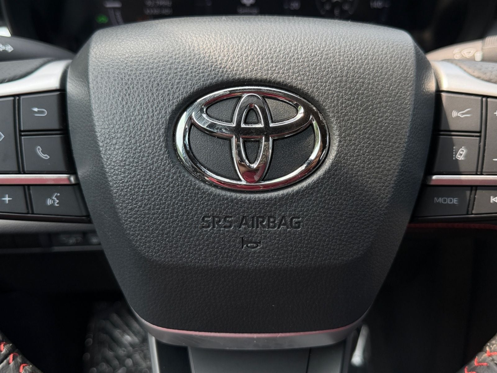 2025 Toyota Sienna Base