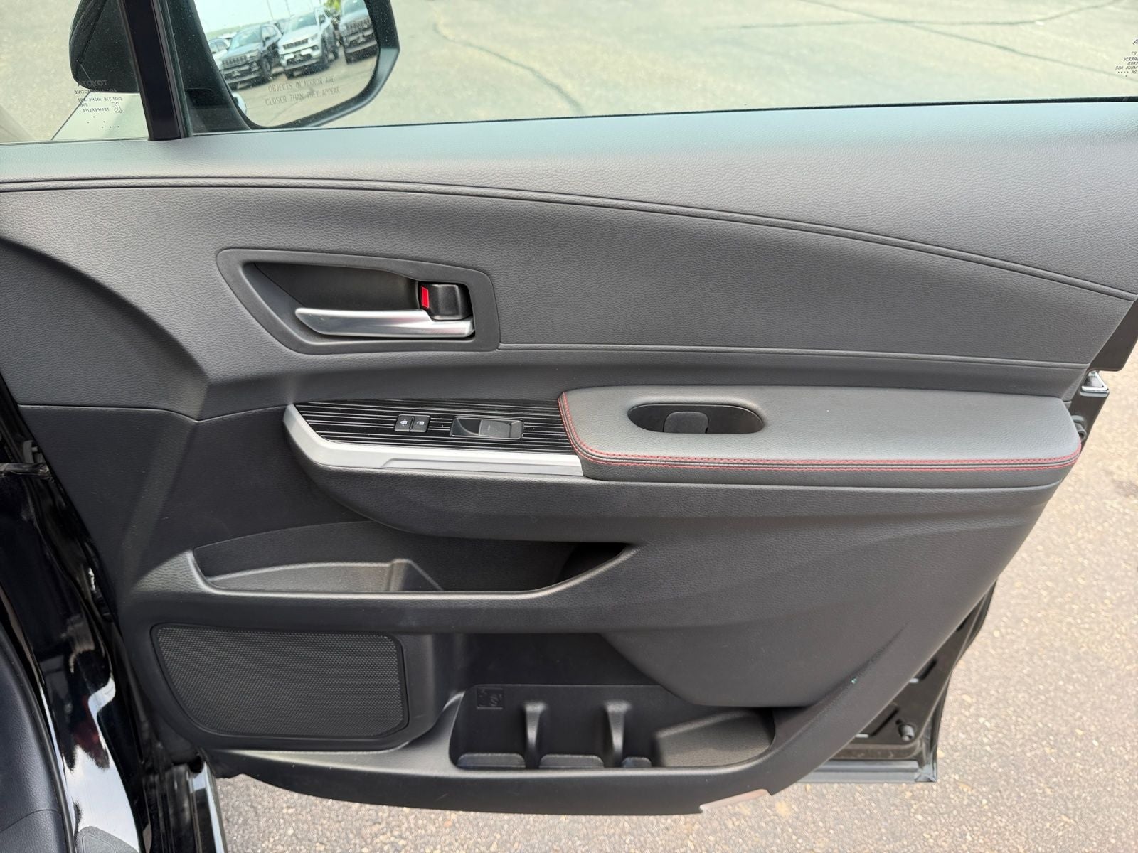 2025 Toyota Sienna Base