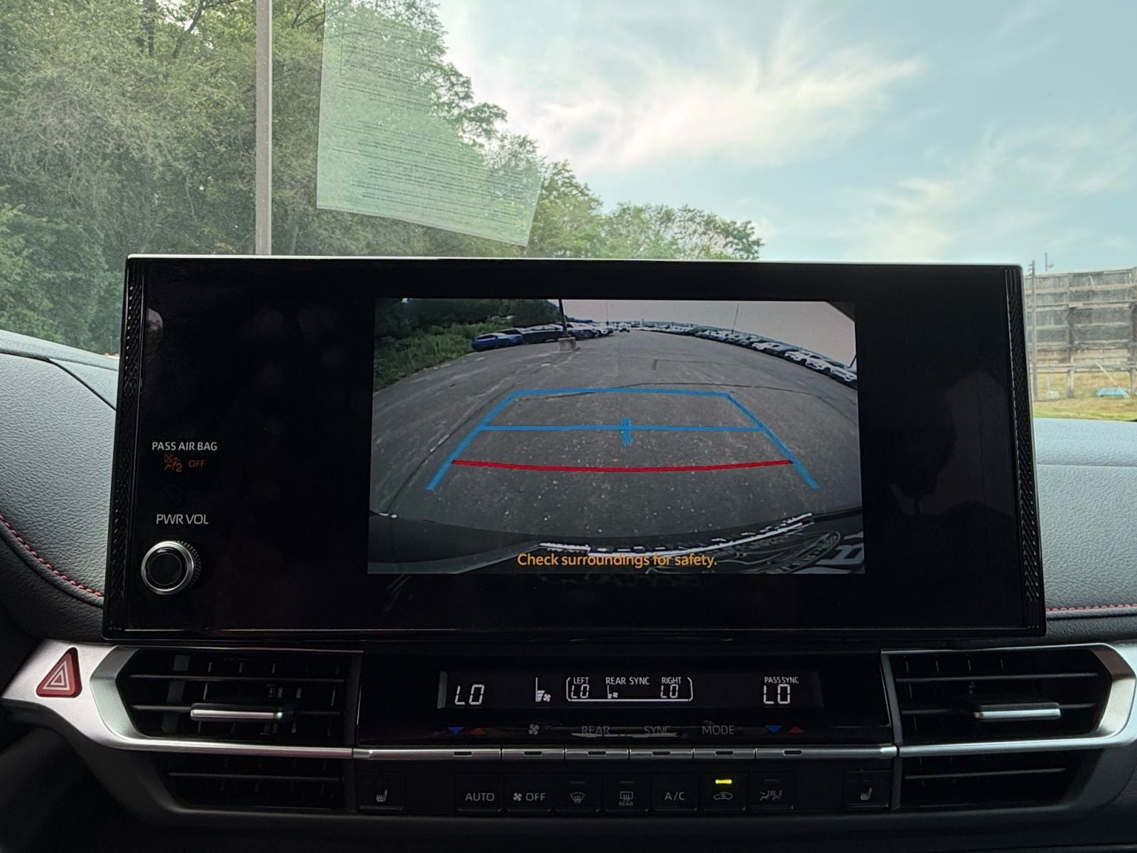 2025 Toyota Sienna Base
