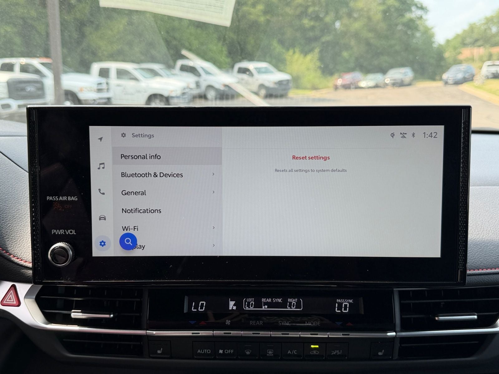 2025 Toyota Sienna Base