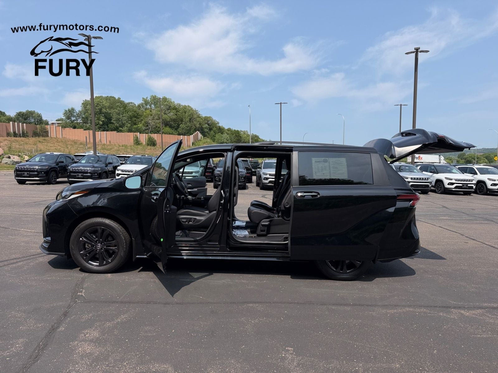 2025 Toyota Sienna Base