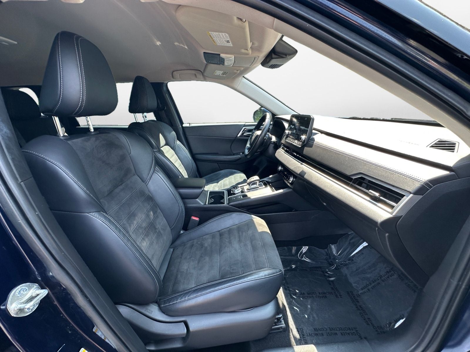 2022 Mitsubishi Outlander SE