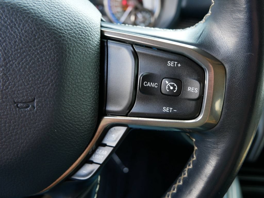 2021 RAM 1500 Limited Crew Cab 4x4 5'7" Box