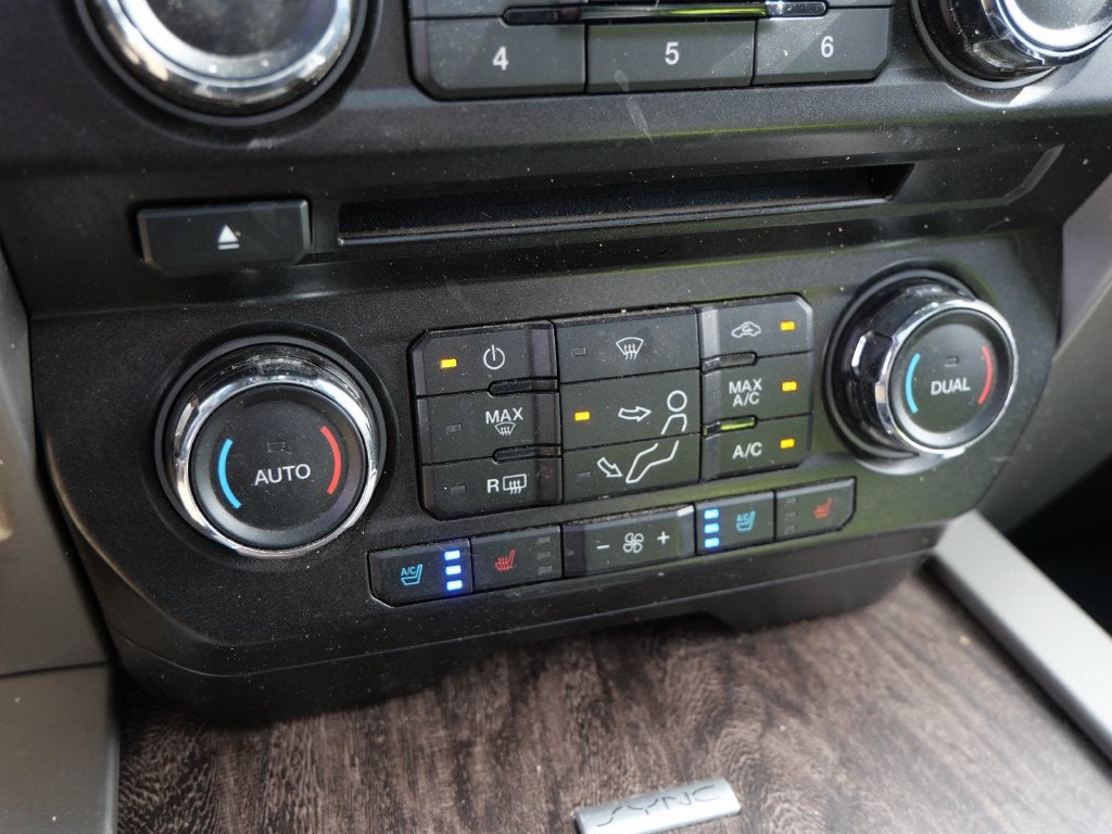 2017 Ford Super Duty F-350 SRW Platinum
