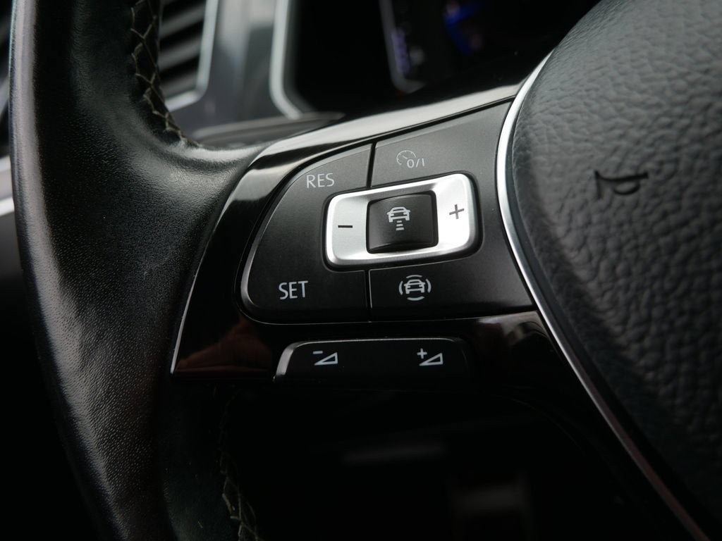 2019 Volkswagen Tiguan 2.0T SEL R-Line