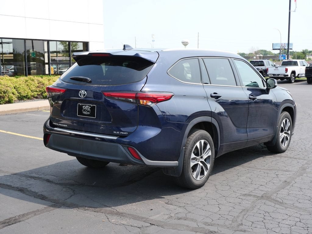 2022 Toyota Highlander XLE