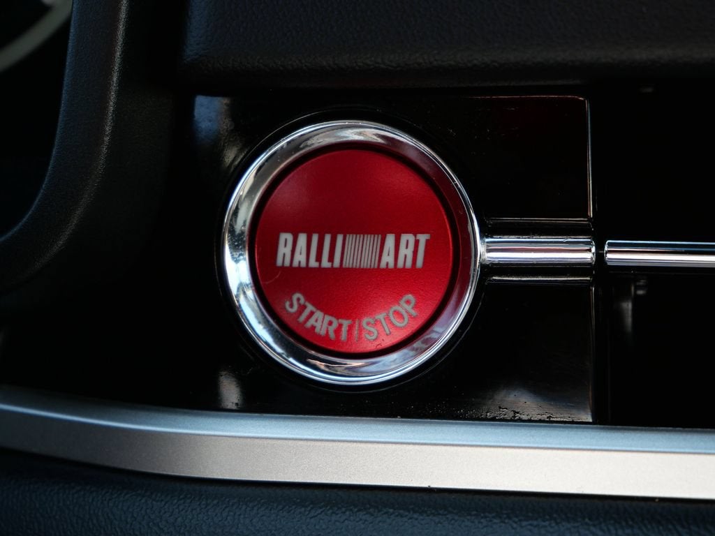2024 Mitsubishi Outlander SE Ralliart S-AWC